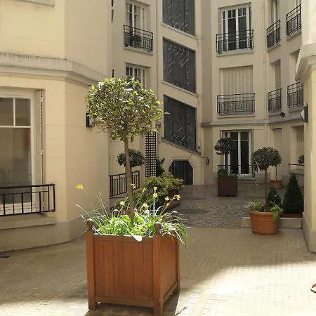 Champs-elysees Apartament Paryż